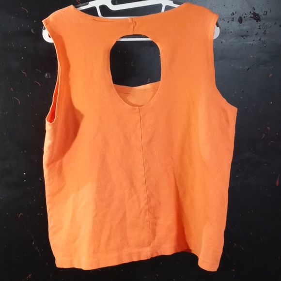 Orange tank with open back - Picture 3 of 3
